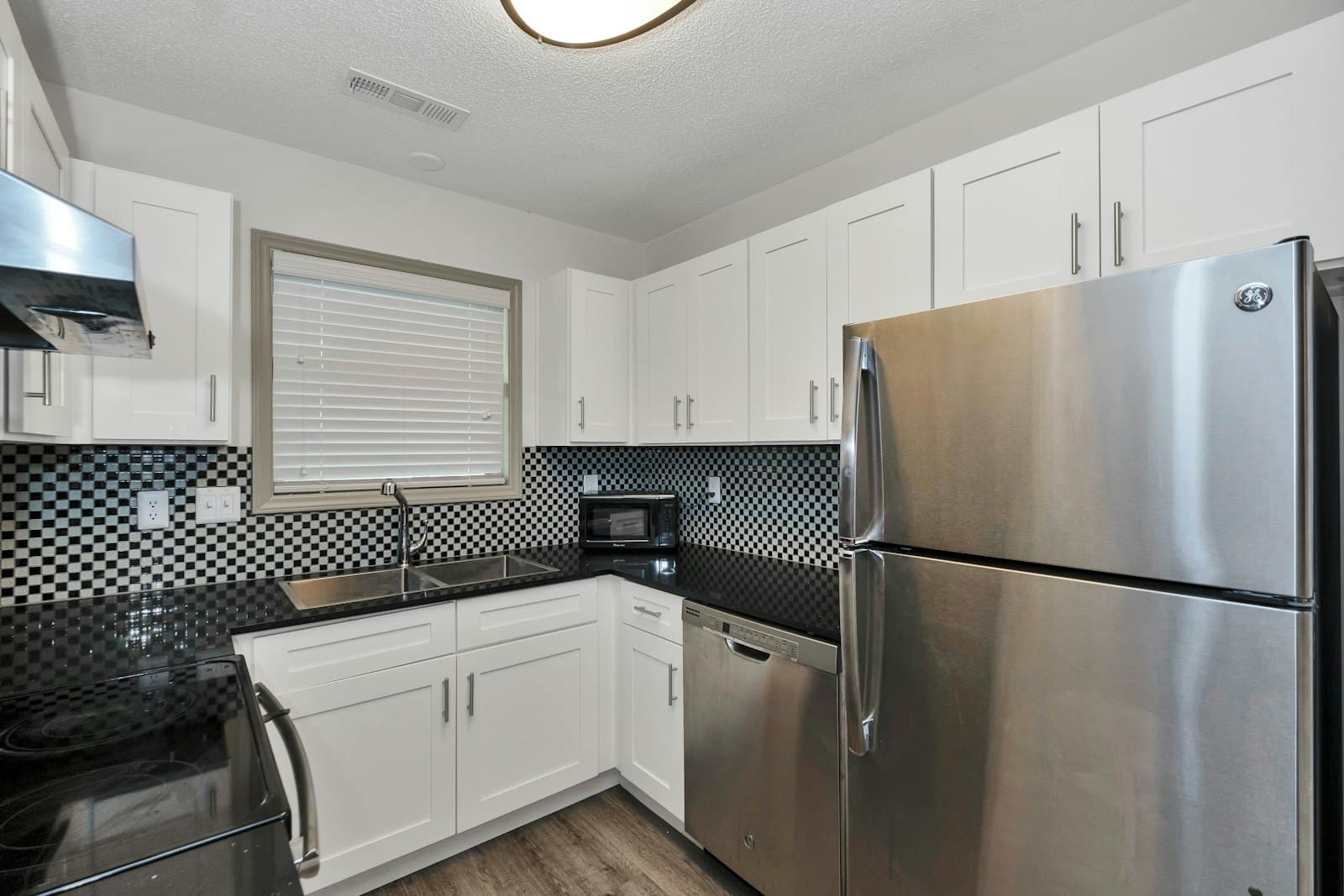 centreville refrigerator repair – refrigerator in a Northern Virginia home kitchen